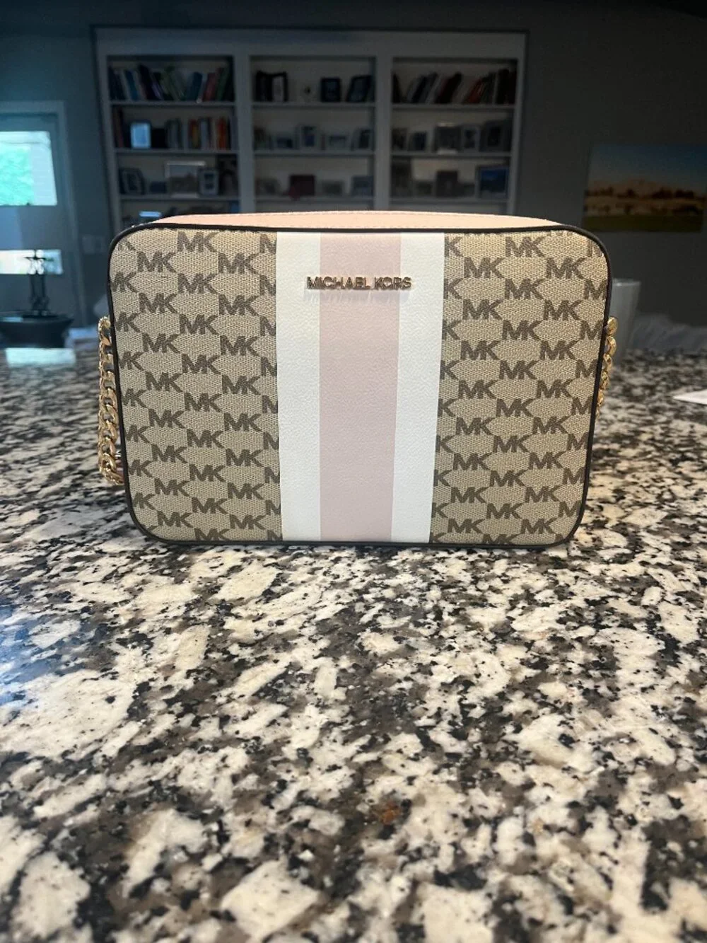 Michael Kors Light Pink & Tan Crossbody Purse | Excellent Condition - Picture 2 of 3